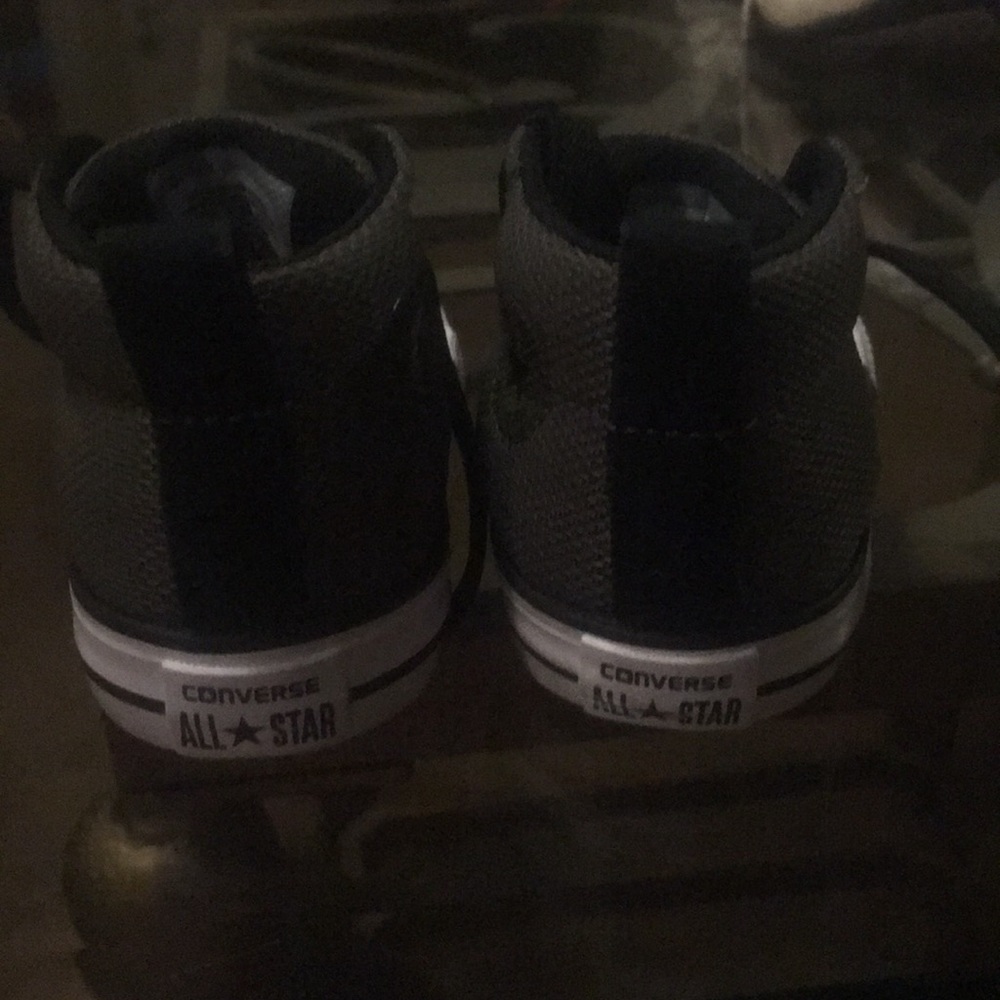 Converse - Picture 4 of 4